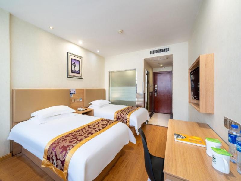 Greentree Inn Yiwu International Trade City Hotel Exterior photo