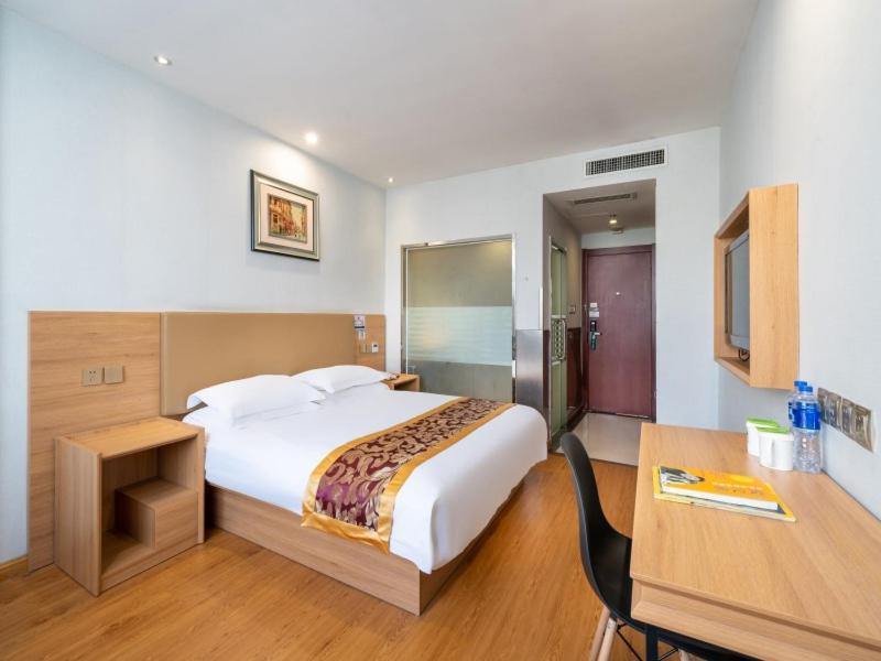 Greentree Inn Yiwu International Trade City Hotel Exterior photo