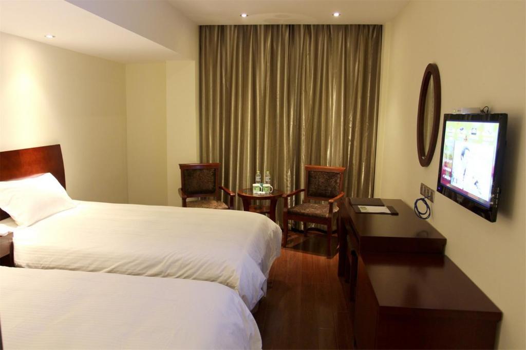 Greentree Inn Yiwu International Trade City Hotel Room photo