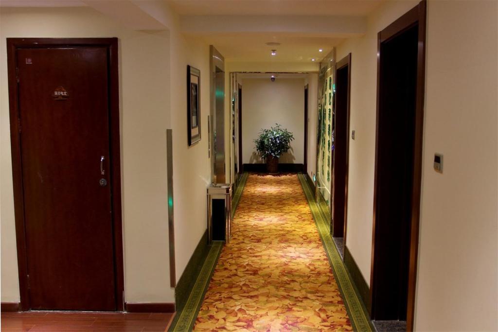 Greentree Inn Yiwu International Trade City Hotel Exterior photo
