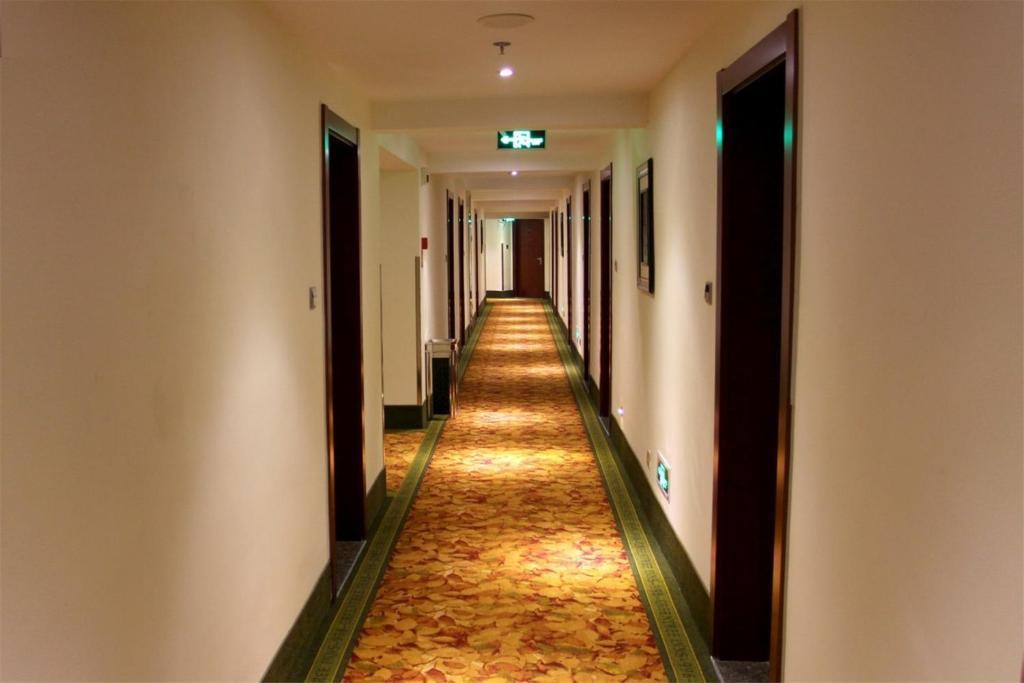 Greentree Inn Yiwu International Trade City Hotel Exterior photo